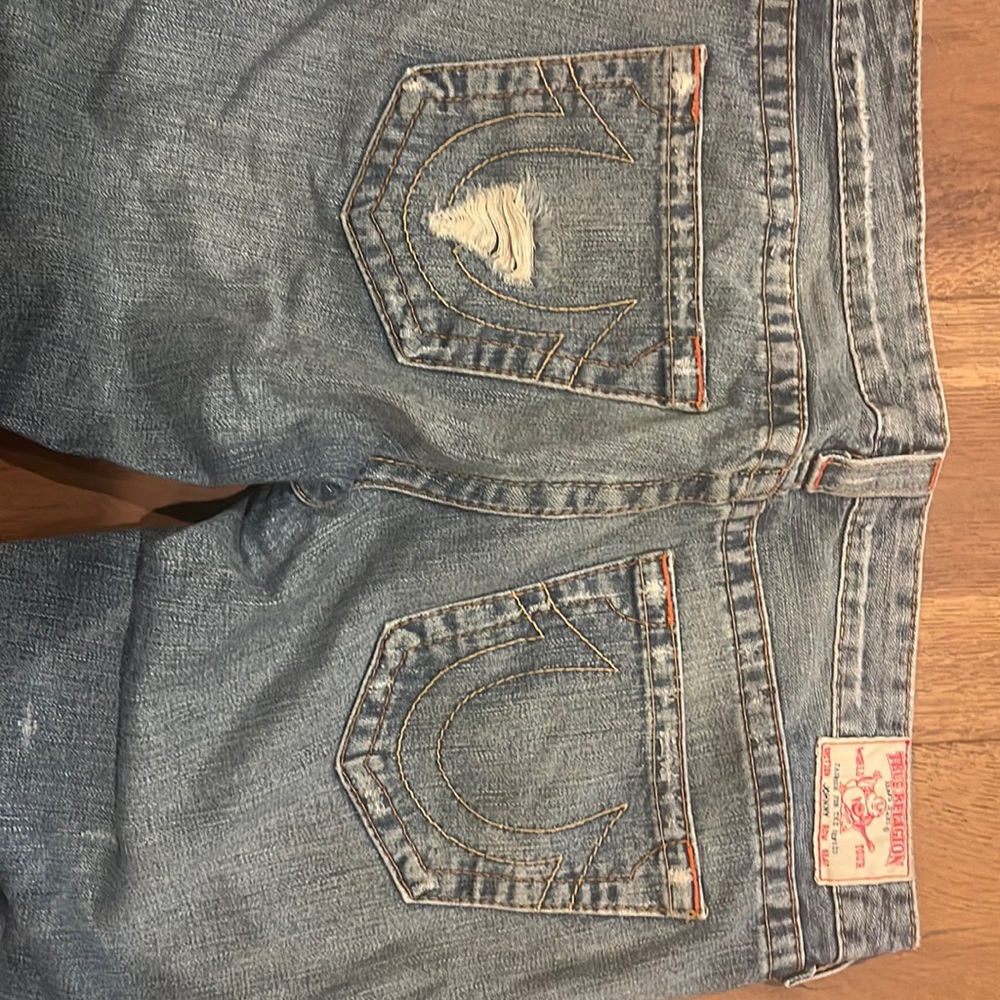 True Religion destroyed bootcut jeans size 32